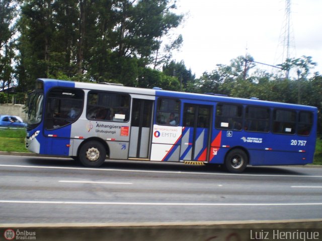 Auto Viação Urubupungá 20.757 na cidade de São Paulo, São Paulo, Brasil, por Luiz Henrique. Número da foto: #285558.