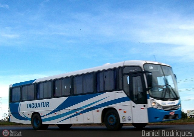 Taguatur - Taguatinga Transporte e Turismo 05202 na cidade de Samambaia, Distrito Federal, Brasil, por Daniel Rodrigues. Número da foto: #290821.