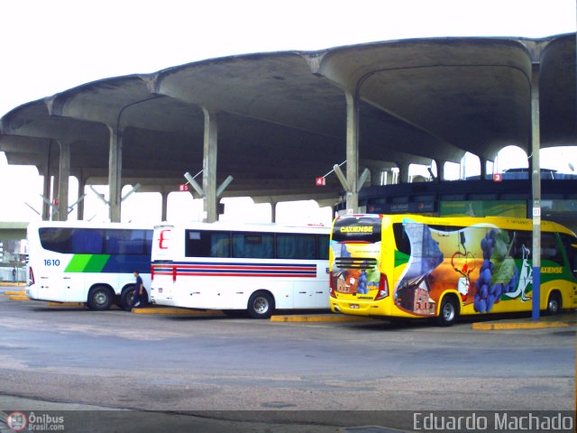 Expresso Caxiense 1000 na cidade de Porto Alegre, Rio Grande do Sul, Brasil, por Eduardo Machado. Número da foto: #294758.