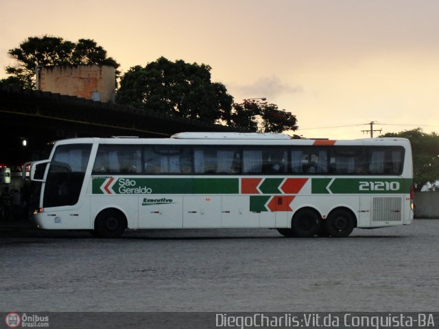 Cia. São Geraldo de Viação 21210 na cidade de Vitória da Conquista, Bahia, Brasil, por Diego Charlis Coelho. Número da foto: #298550.