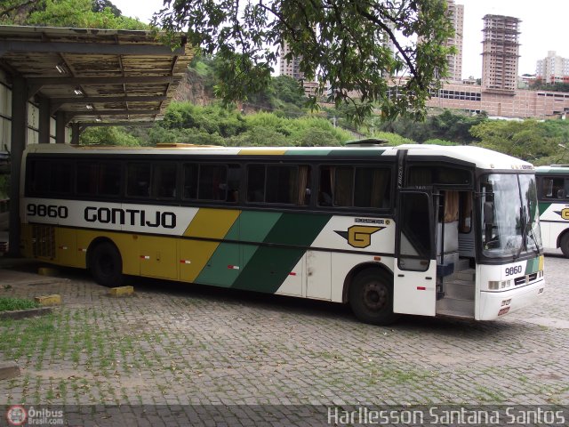 Empresa Gontijo de Transportes 9860 na cidade de Belo Horizonte, Minas Gerais, Brasil, por Harllesson Santana Santos. ID da foto: 302417.