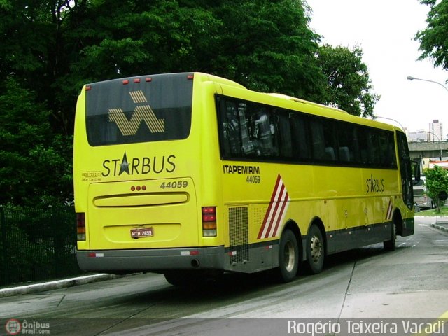 Viação Itapemirim 44059 na cidade de São Paulo, São Paulo, Brasil, por Rogério Teixeira Varadi. Número da foto: #302374.