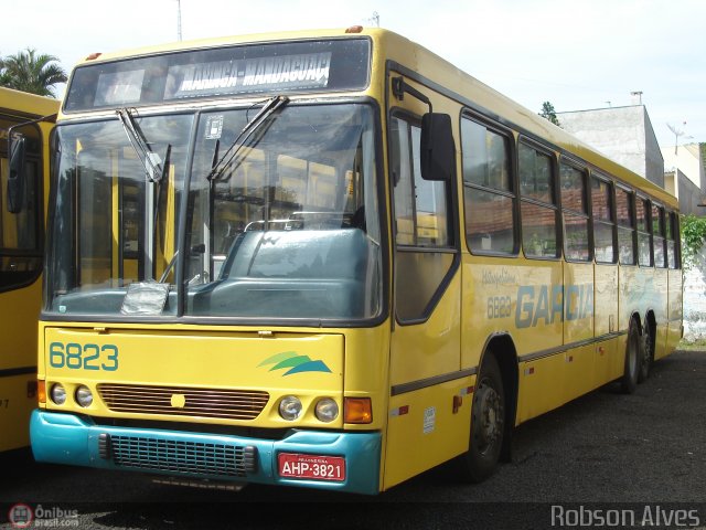 Viação Garcia 6823 na cidade de Mandaguaçu, Paraná, Brasil, por Robson Alves. Número da foto: #304056.
