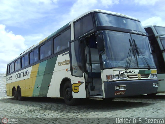 Empresa Gontijo de Transportes 15445 na cidade de Currais Novos, Rio Grande do Norte, Brasil, por Heitor B.  S.  Bezerra. ID da foto: 278150.