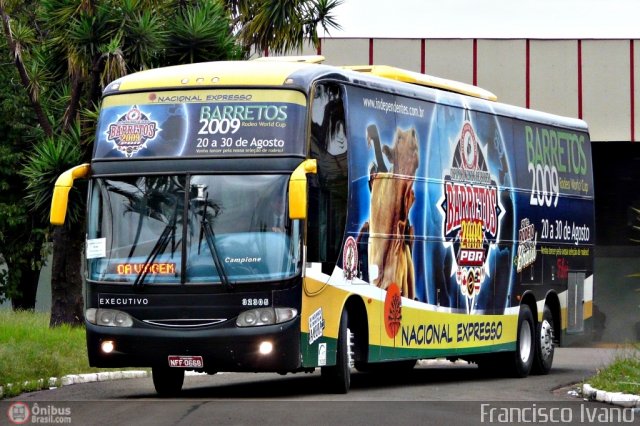 Nacional Expresso 32305 na cidade de Ourinhos, São Paulo, Brasil, por Francisco Ivano. Número da foto: #280528.
