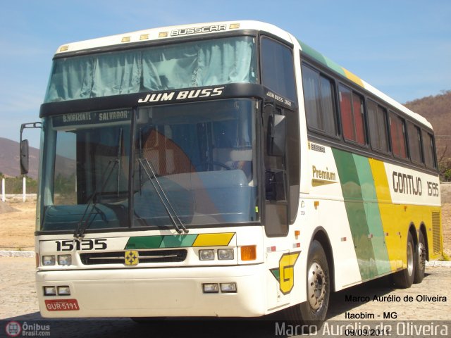 Empresa Gontijo de Transportes 15135 na cidade de Itaobim, Minas Gerais, Brasil, por Marco Aurélio de Oliveira. ID da foto: 594388.