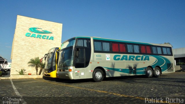 Viação Garcia 6233 na cidade de Londrina, Paraná, Brasil, por Patrick Rocha. ID da foto: 606958.