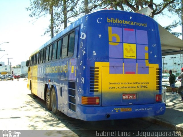 Viação Itapemirim BIBLIOTECAL MOVEL na cidade de Jaguaquara, Bahia, Brasil, por Gabriel Bispo. Número da foto: #608482.