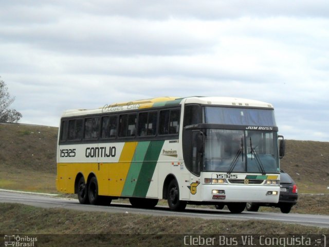 Empresa Gontijo de Transportes 15325 na cidade de Vitória da Conquista, Bahia, Brasil, por Cleber Bus. ID da foto: 610318.