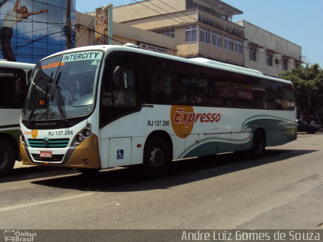 Expresso Mangaratiba RJ 137.266 na cidade de Itaguaí, Rio de Janeiro, Brasil, por André Luiz Gomes de Souza. ID da foto: 621431.