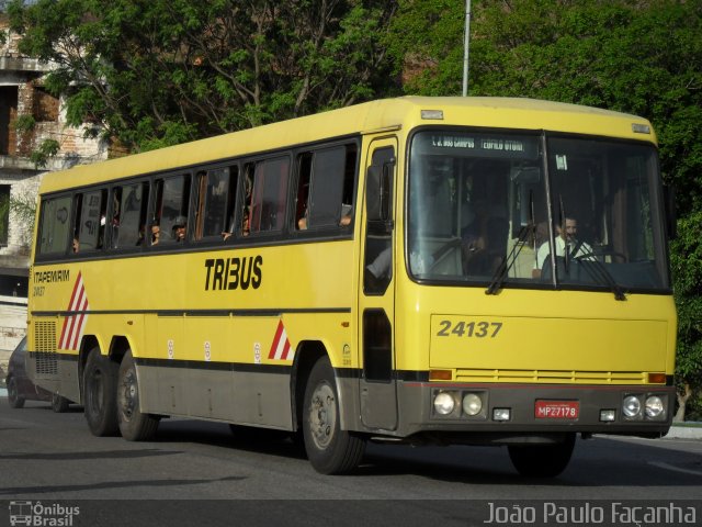 Viação Itapemirim 24137 na cidade de Aparecida, São Paulo, Brasil, por João Paulo Façanha. ID da foto: 623583.