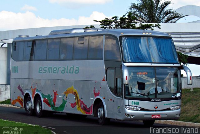 Viação Esmeralda Transportes 0109 na cidade de Marília, São Paulo, Brasil, por Francisco Ivano. ID da foto: 624257.