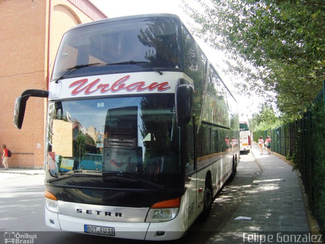 Urban Reisen SN na cidade de Alba de Tormes, Salamanca, Castilla y León, Espanha, por Felipe Gonzalez. Número da foto: #626533.