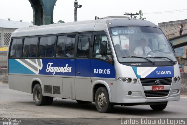 Auto Ônibus Fagundes RJ 101.015 na cidade de São Gonçalo, Rio de Janeiro, Brasil, por Carlos Eduardo Lopes. Número da foto: #632440.