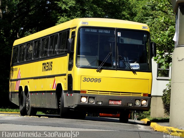 Viação Itapemirim 30095 na cidade de São Paulo, São Paulo, Brasil, por Flávio Almeida. ID da foto: 636692.