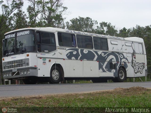 Motorhomes 690 na cidade de Rio de Janeiro, Rio de Janeiro, Brasil, por Alexandre  Magnus. Número da foto: #596873.