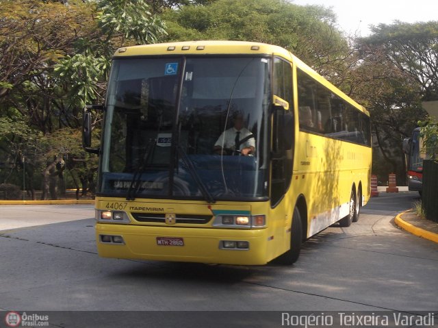 Viação Itapemirim 44067 na cidade de São Paulo, São Paulo, Brasil, por Rogério Teixeira Varadi. Número da foto: #597408.