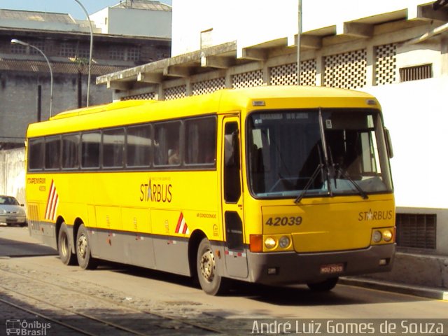 Viação Itapemirim 42039 na cidade de Rio de Janeiro, Rio de Janeiro, Brasil, por André Luiz Gomes de Souza. Número da foto: #601016.