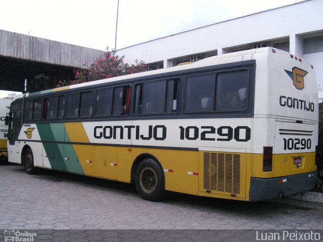 Empresa Gontijo de Transportes 10290 na cidade de Governador Valadares, Minas Gerais, Brasil, por Luan Peixoto. ID da foto: 600214.