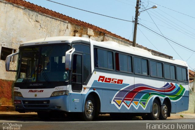 Rosa Turismo 1056 na cidade de Paraguaçu Paulista, São Paulo, Brasil, por Francisco Ivano. ID da foto: 601175.