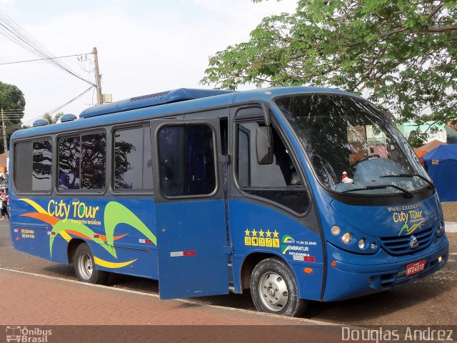 City Tour 4518 na cidade de Trindade, Goiás, Brasil, por Douglas Andrez. ID da foto: 602516.