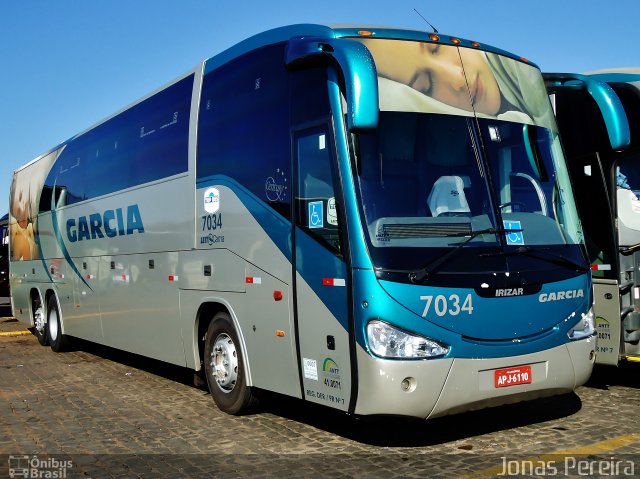 Viação Garcia 7034 na cidade de Londrina, Paraná, Brasil, por Jonas Pereira. ID da foto: 605939.