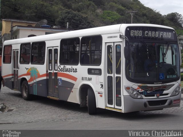 Auto Viação Salineira RJ 111.069 na cidade de Cabo Frio, Rio de Janeiro, Brasil, por Vinícius  Christófori. Número da foto: #645851.