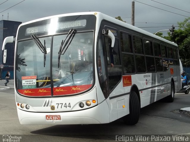 Metra - Sistema Metropolitano de Transporte 7744 na cidade de São Paulo, São Paulo, Brasil, por Felipe Vitor Paixão Vieira. ID da foto: 674654.