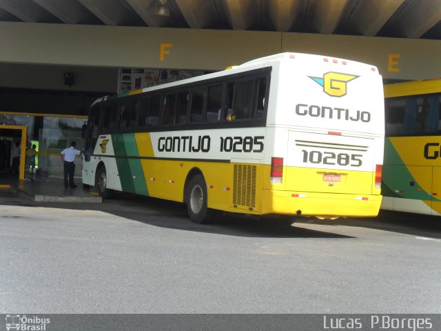 Empresa Gontijo de Transportes 10285 na cidade de Araxá, Minas Gerais, Brasil, por Lucas Borges . Número da foto: #685953.