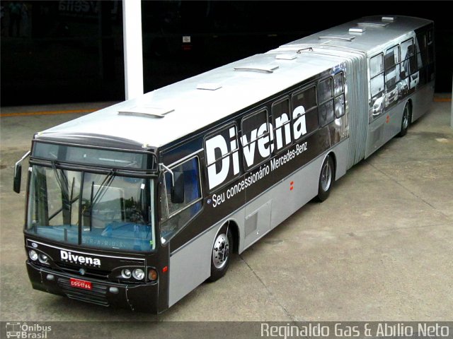 Mercedes-Benz 1764 na cidade de São Paulo, São Paulo, Brasil, por Reginaldo Gas. Número da foto: #689703.