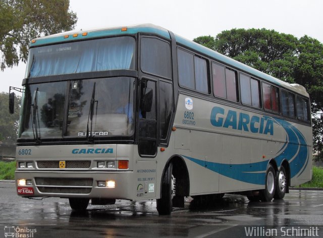 Viação Garcia 6802 na cidade de Curitiba, Paraná, Brasil, por Willian Schimitt. ID da foto: 654677.