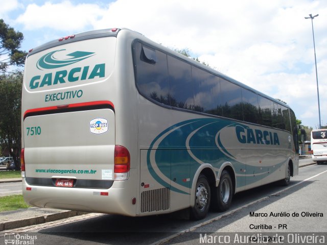 Viação Garcia 7510 na cidade de Curitiba, Paraná, Brasil, por Marco Aurélio de Oliveira. Número da foto: #659118.