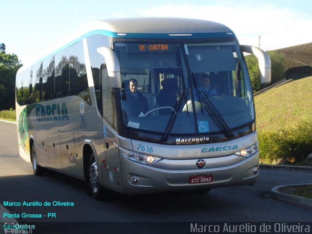 Viação Garcia 7616 na cidade de Ponta Grossa, Paraná, Brasil, por Marco Aurélio de Oliveira. Número da foto: #659123.