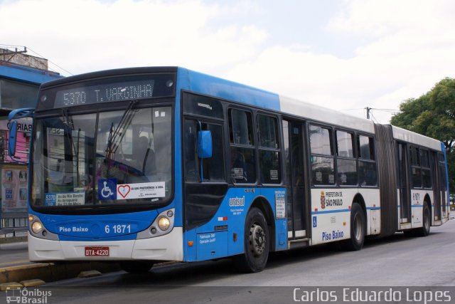 Viação Cidade Dutra 6 1871 na cidade de São Paulo, São Paulo, Brasil, por Carlos Eduardo Lopes. Número da foto: #694711.