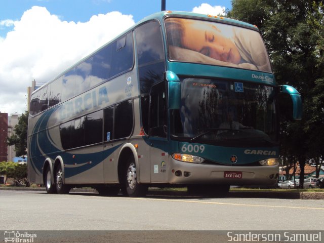 Viação Garcia 6009 na cidade de Curitiba, Paraná, Brasil, por Sanderson Samuel. Número da foto: #713112.