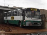 Ônibus Particulares 6372 na cidade de Tapira, Minas Gerais, Brasil, por Lucas Borges . Número da foto: #:id.
