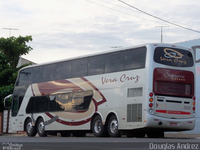 Vera Cruz Transporte e Turismo 2000 na cidade de Trindade, Goiás, Brasil, por Douglas Andrez. ID da foto: 717776.