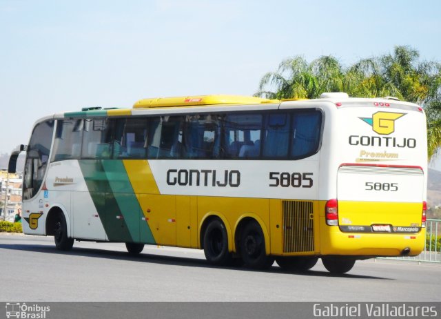 Empresa Gontijo de Transportes 5885 na cidade de Nova Serrana, Minas Gerais, Brasil, por Gabriel Valladares. ID da foto: 721638.