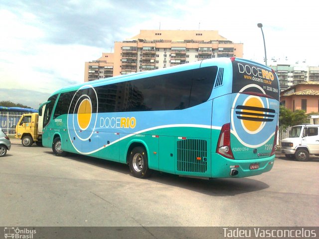 Doce Rio Fretamento e Turismo 7200 na cidade de Rio de Janeiro, Rio de Janeiro, Brasil, por Tadeu Vasconcelos. Número da foto: #721418.