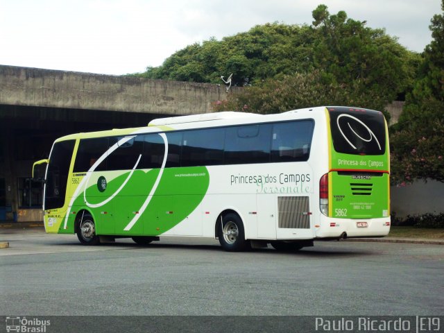 Expresso Princesa dos Campos 5862 na cidade de Curitiba, Paraná, Brasil, por Paulo Ricardo. ID da foto: 726336.