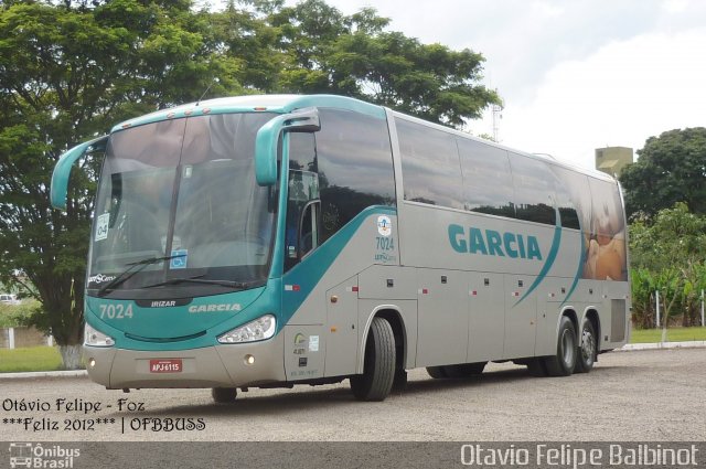 Viação Garcia 7024 na cidade de Foz do Iguaçu, Paraná, Brasil, por Otavio Felipe Balbinot. Número da foto: #724796.