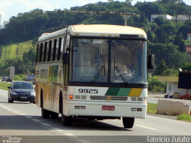 Empresa Gontijo de Transportes 9925 na cidade de Atibaia, São Paulo, Brasil, por Fabricio Zulato. ID da foto: 726362.