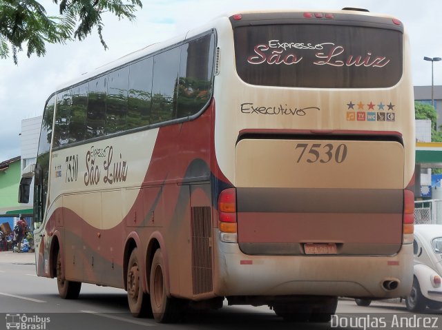 Expresso São Luiz 7530 na cidade de Goiânia, Goiás, Brasil, por Douglas Andrez. Número da foto: #727430.