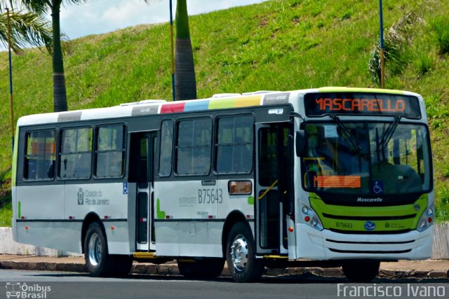 Viação Madureira Candelária B75643 na cidade de Assis, São Paulo, Brasil, por Francisco Ivano. Número da foto: #730685.