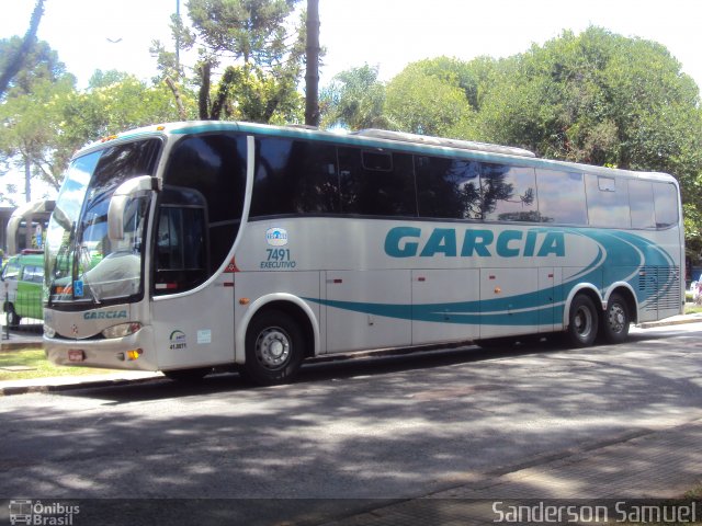 Viação Garcia 7491 na cidade de Curitiba, Paraná, Brasil, por Sanderson Samuel. ID da foto: 735650.