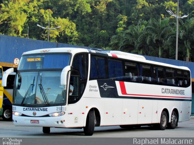 Auto Viação Catarinense 2909 na cidade de Santos, São Paulo, Brasil, por Raphael Malacarne. Número da foto: #736342.