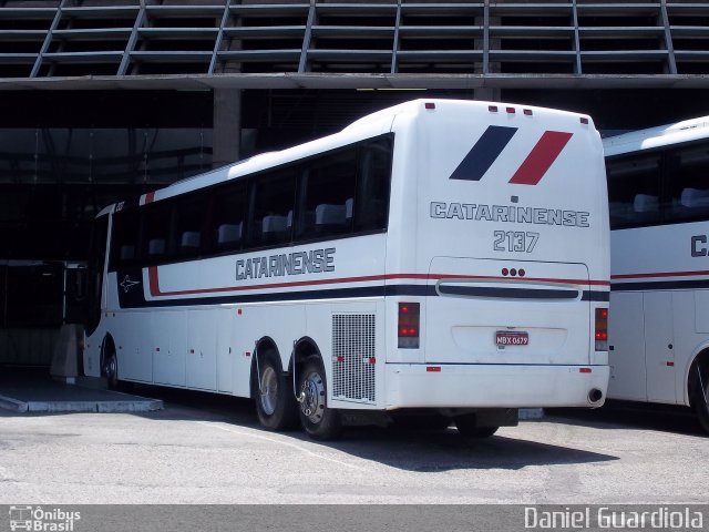 Auto Viação Catarinense 2137 na cidade de Florianópolis, Santa Catarina, Brasil, por Daniel Guardiola. ID da foto: 738310.