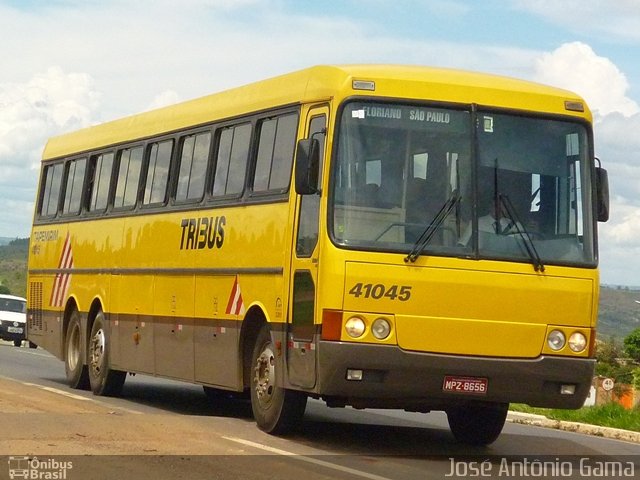 Viação Itapemirim 41045 na cidade de Gama, Distrito Federal, Brasil, por José Antônio Gama. Número da foto: #741329.