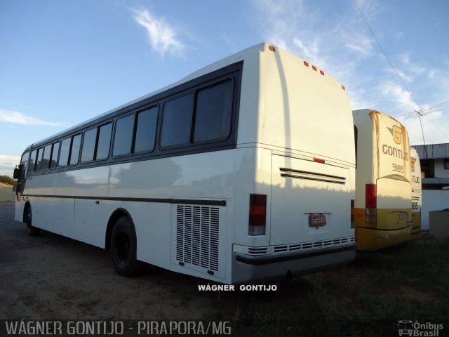 Empresa Gontijo de Transportes 9625 na cidade de Pirapora, Minas Gerais, Brasil, por Wagner Gontijo Várzea da Palma-mg. ID da foto: 741217.