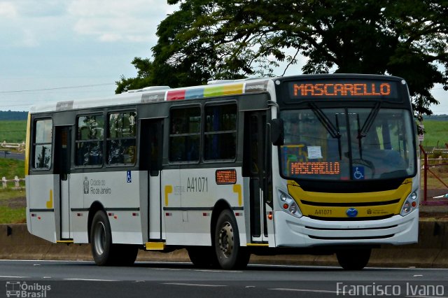 Real Auto Ônibus A41071 na cidade de Assis, São Paulo, Brasil, por Francisco Ivano. Número da foto: #744330.
